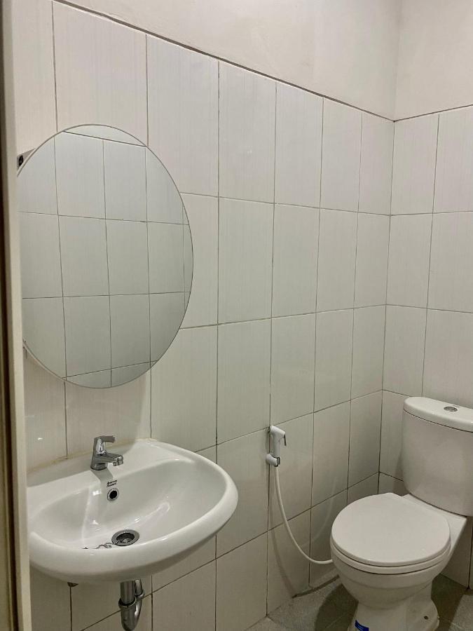 Villa Ku Villa Mu Semarang Kültér fotó