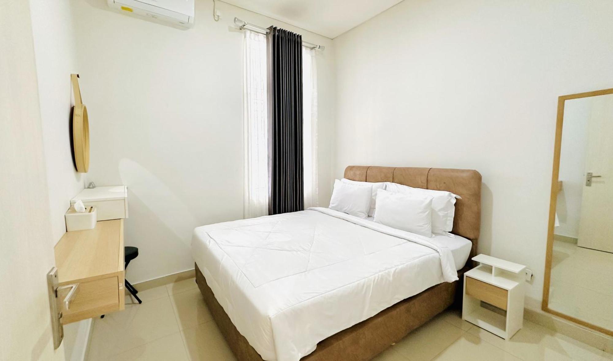 Villa Ku Villa Mu Semarang Kültér fotó