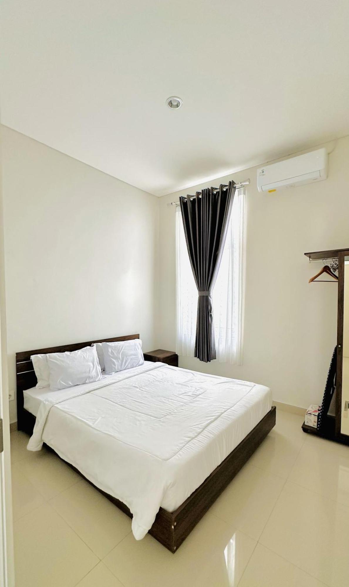 Villa Ku Villa Mu Semarang Kültér fotó